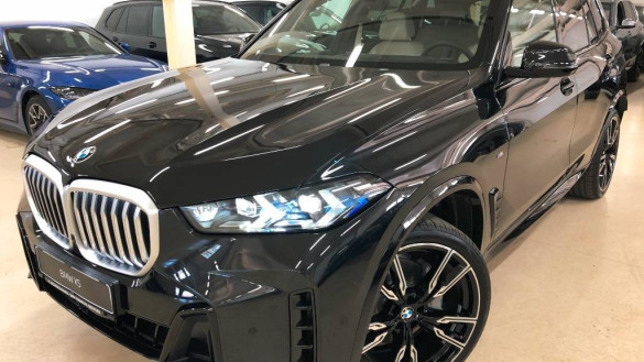 BMW X5 xDrive 40i mHEV A/T